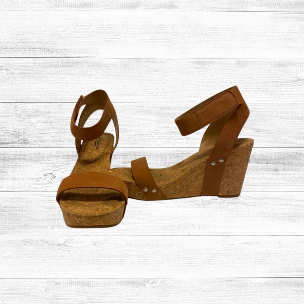 Lucky Brand cork wedge sandals almond colored size 8